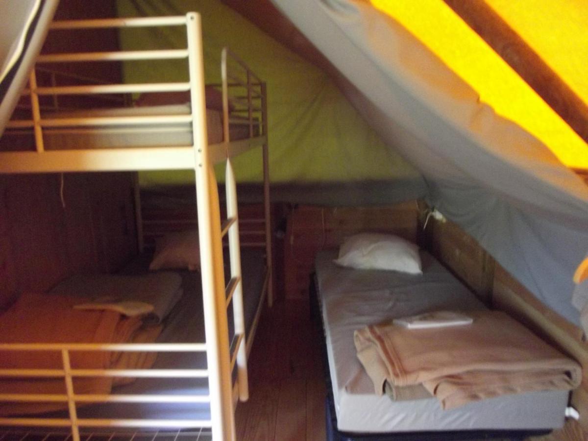 Camping Le Nid Du Parc Villars-les-Dombes Eksteriør bilde