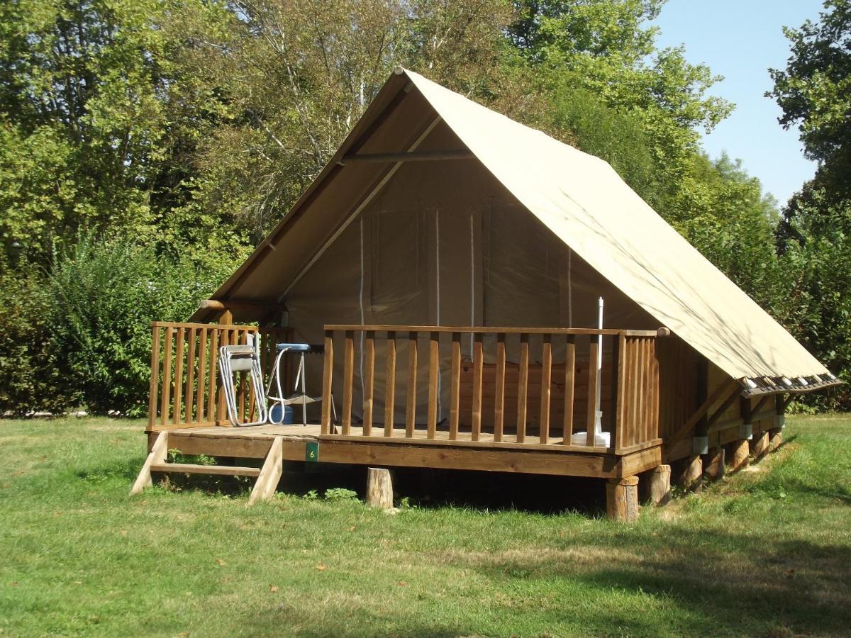 Camping Le Nid Du Parc Villars-les-Dombes Eksteriør bilde