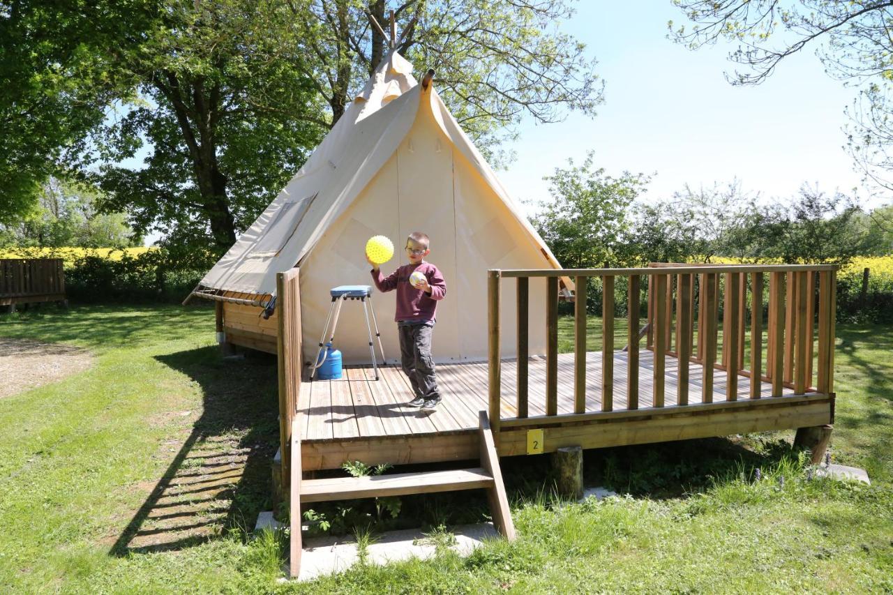 Camping Le Nid Du Parc Villars-les-Dombes Eksteriør bilde