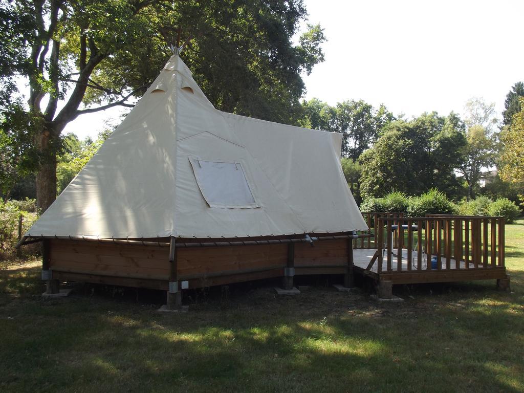 Camping Le Nid Du Parc Villars-les-Dombes Eksteriør bilde