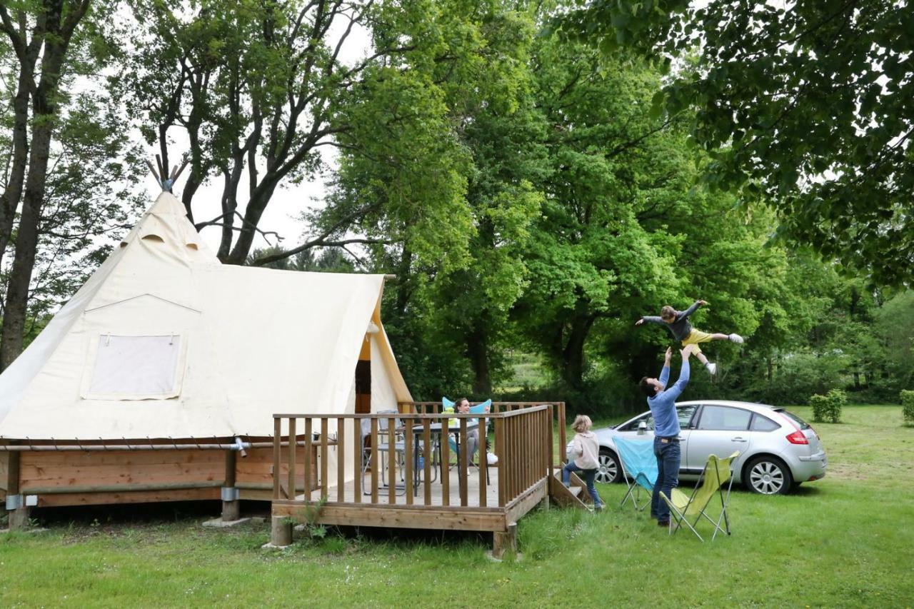 Camping Le Nid Du Parc Villars-les-Dombes Eksteriør bilde