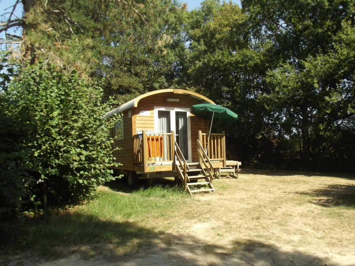 Camping Le Nid Du Parc Villars-les-Dombes Eksteriør bilde