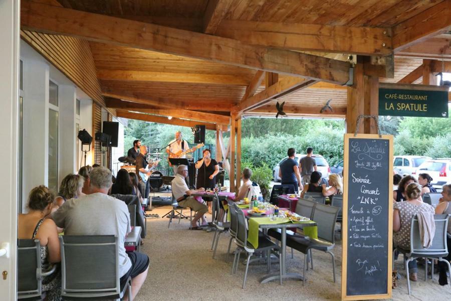 Camping Le Nid Du Parc Villars-les-Dombes Eksteriør bilde